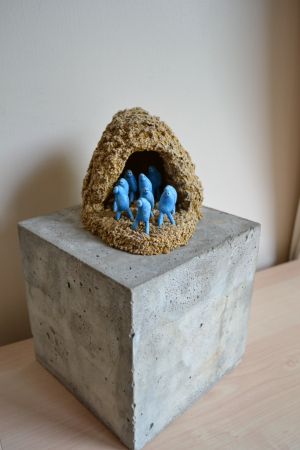 home-concrete-allergy-26cm-tall-1014-x-1521